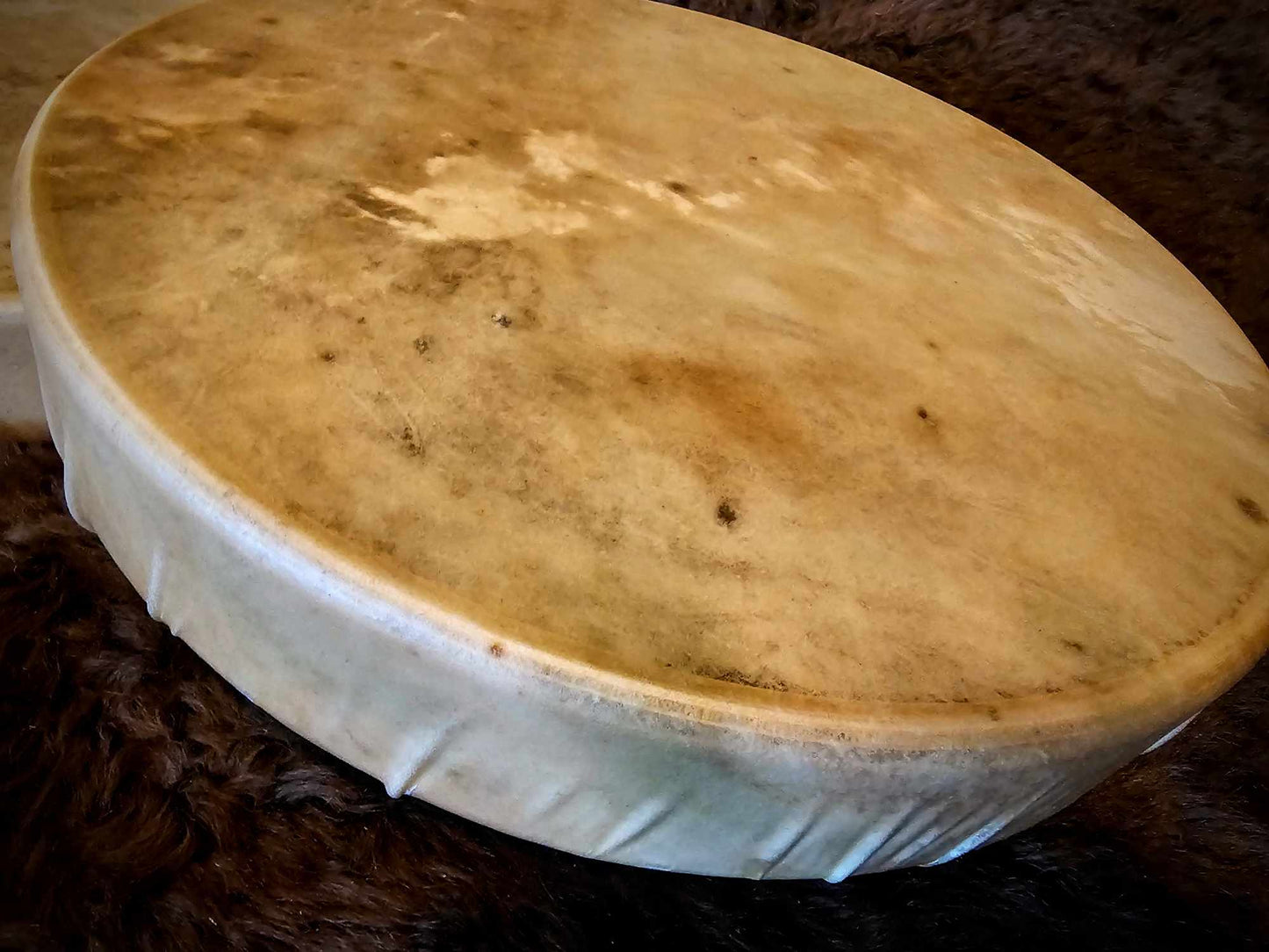Red Stag Hart 18 Inch Shaman Drums With Deer Jaw Beater