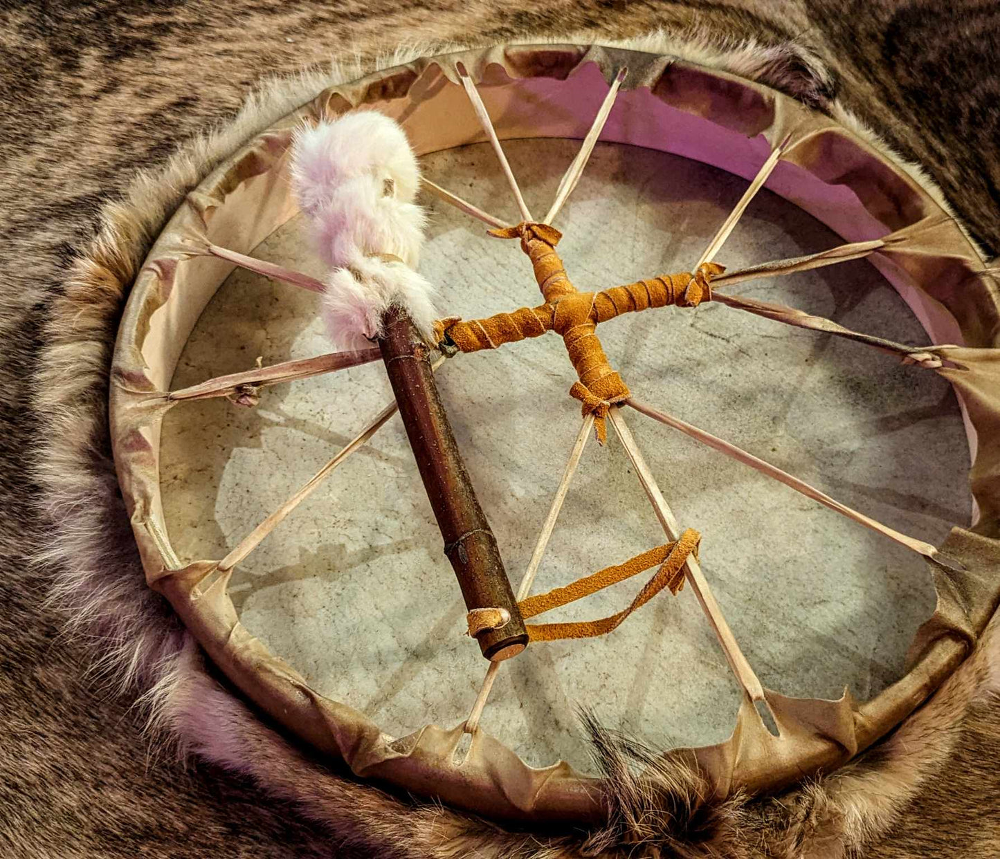 20 Inch Natural Elk Skin Drum With Coyote Fur and Alder Wood Rabbit Fur Beater