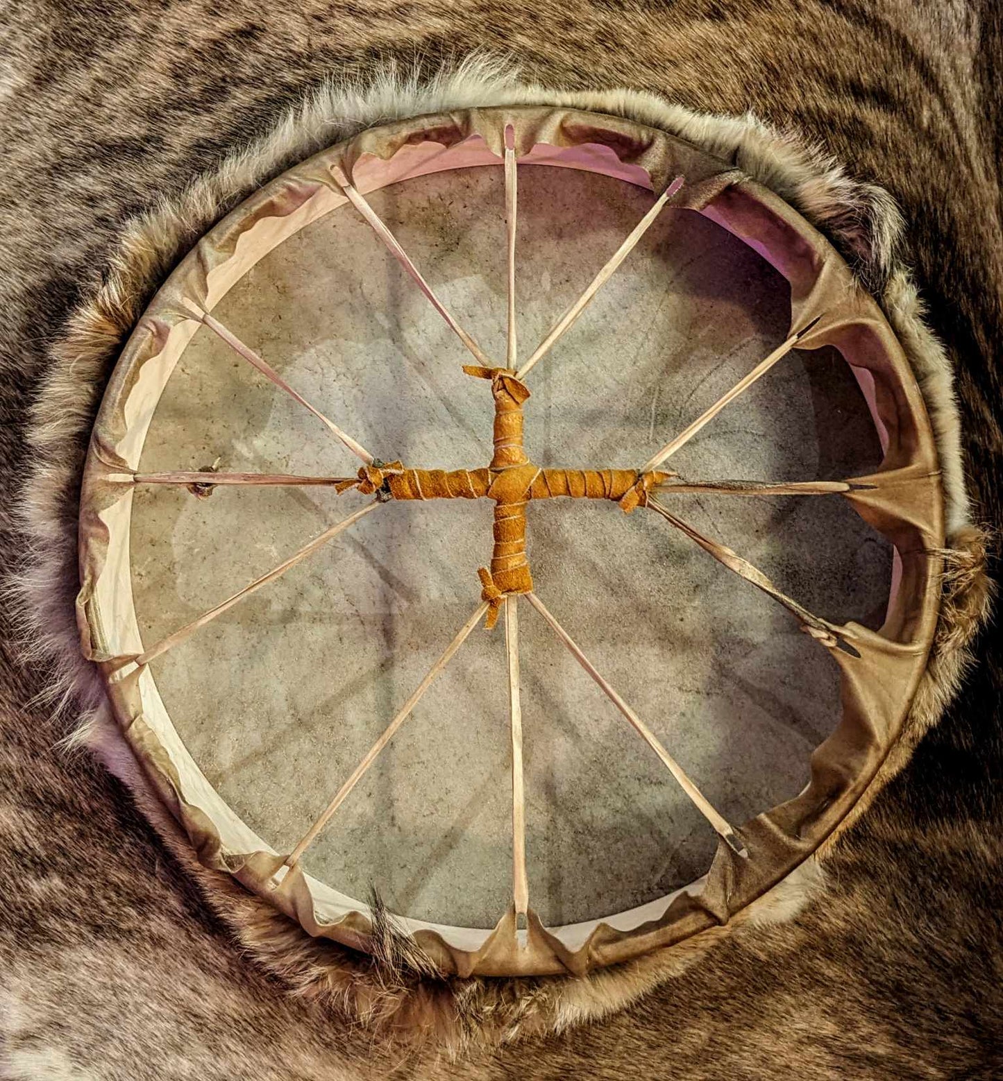 20 Inch Natural Elk Skin Drum With Coyote Fur and Alder Wood Rabbit Fur Beater