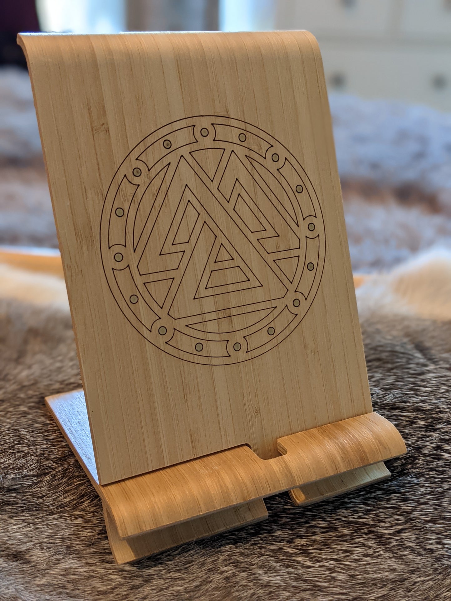 Personalized Option Valknut Phone Dock Stand Norse Pagan Gift | Father's Day | Viking Shield | Heathen