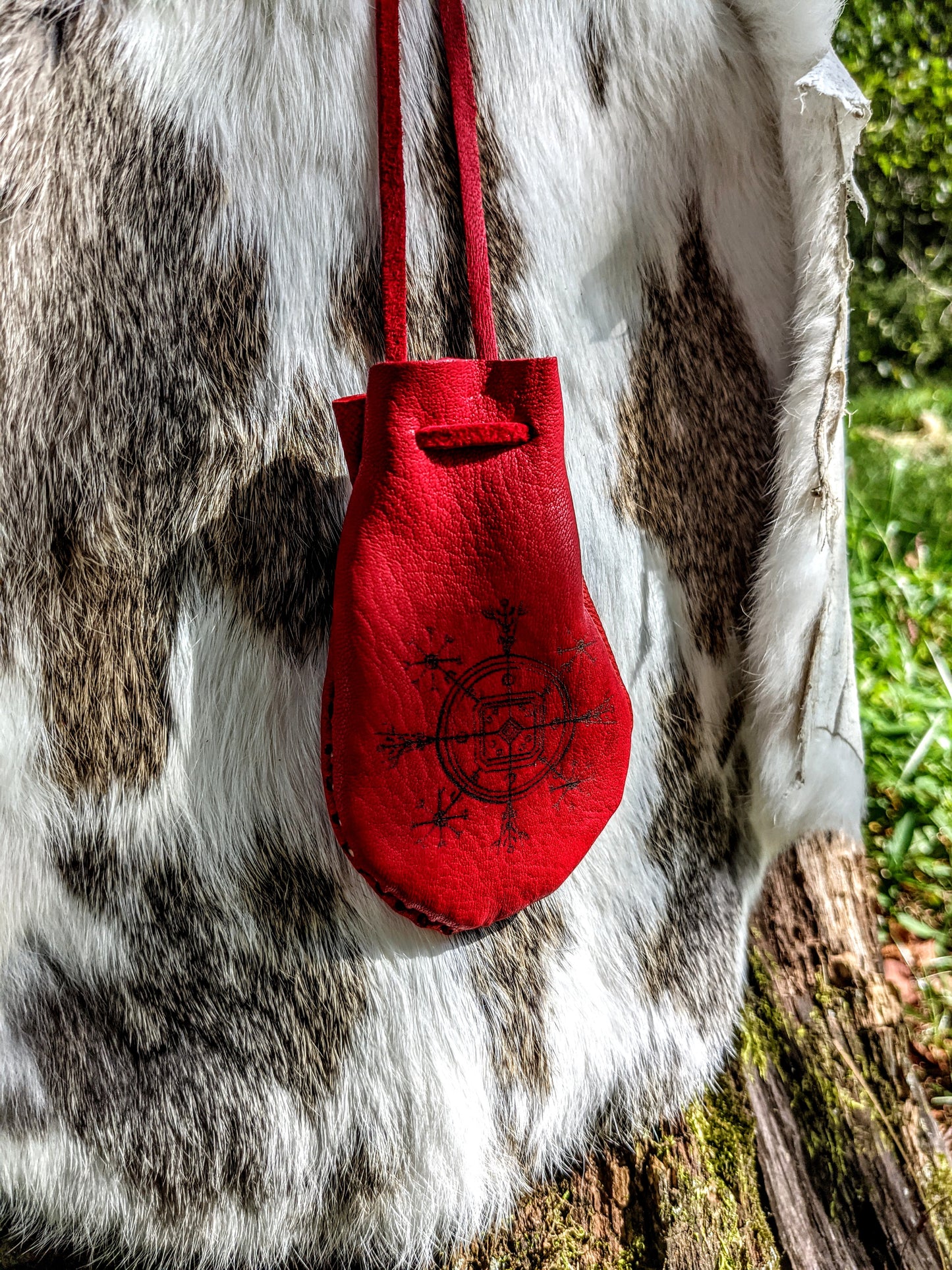 Red Hulinhjalmur (“Helm Of Disguise”) Stave Buckskin Leather 2x3 Medicine Bag Neck Pouch Rune Norse Pagan