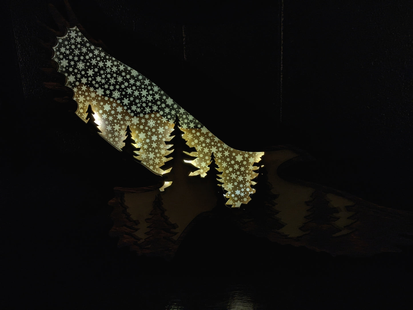 18in Lighted Yule Raven Wall or Mantle Decor