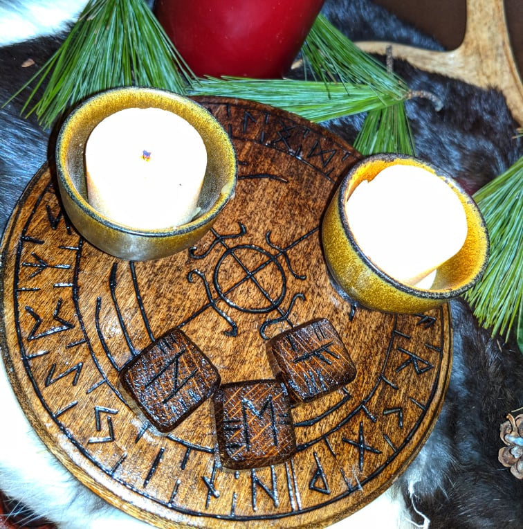 Ginfaxi Altar Plate Heathen Asatru Norse Pagan Religious Decor Pine Wood Elder Futhark Alphabet Runes Active Icelandic Magic Stave