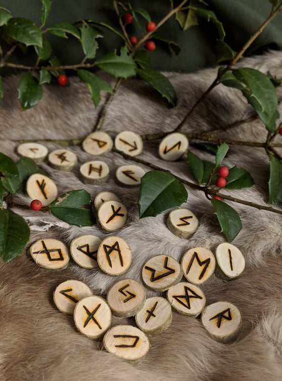 Holly Wood Set of 24 Elder Futhark Runes Raw Natural Heathen Asatru Rune Divination Old Norse Magic Witch Tools Bark Thor