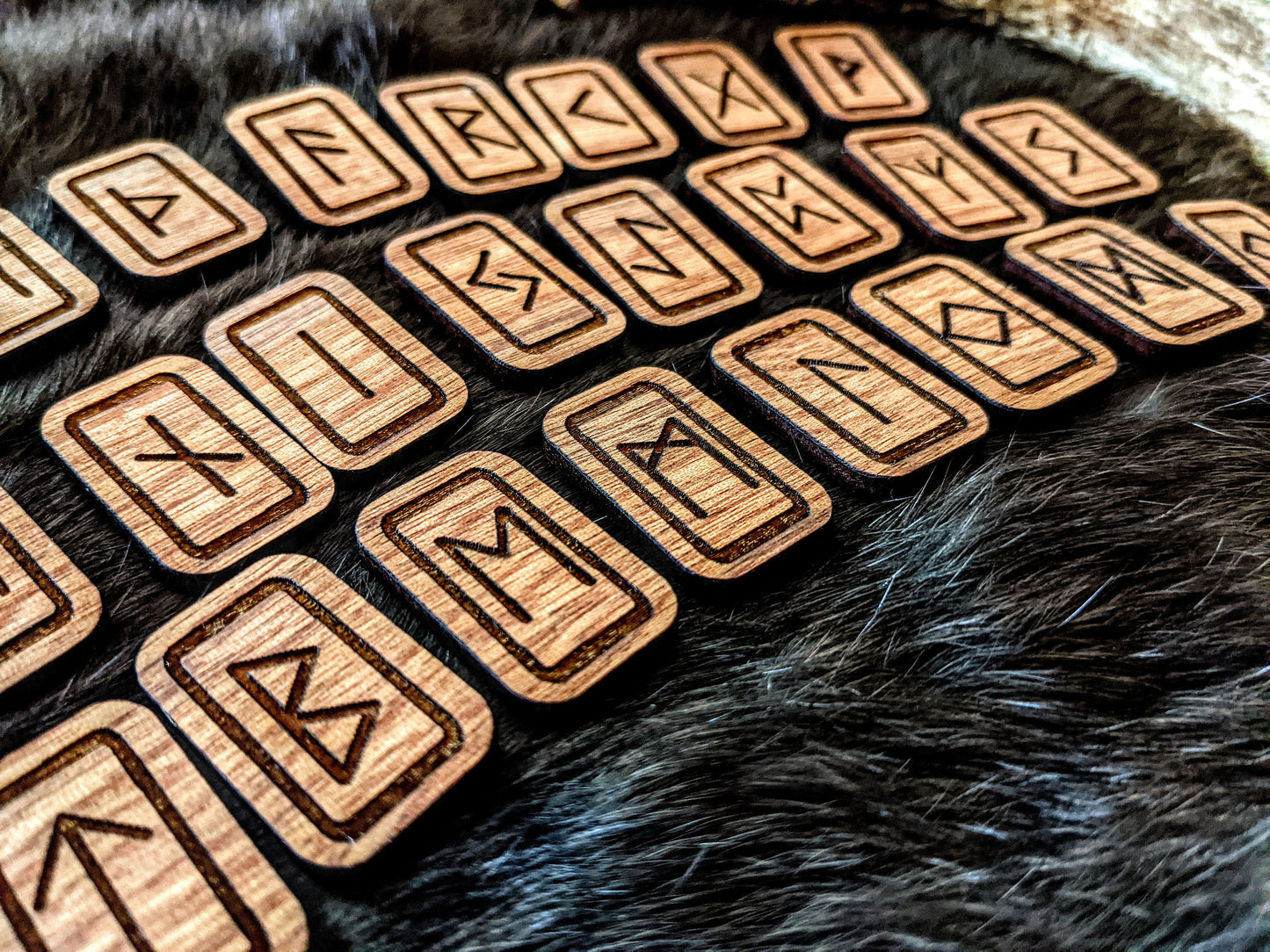Sapele Mahogany Elder Futhark Rune Set 24 Runes Norse Pagan With Bag