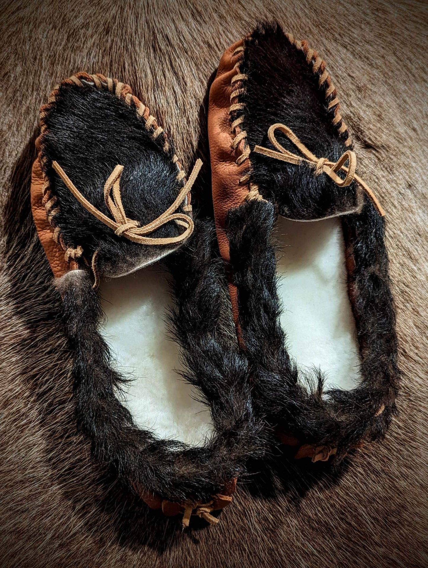 Leather Goat Hide and Sheepskin Slipper