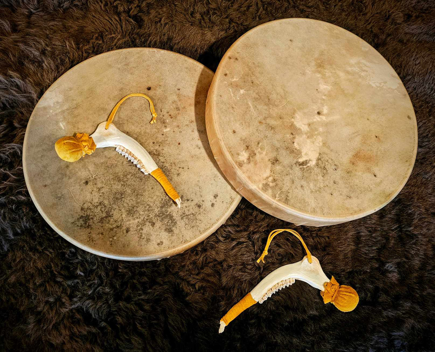 Red Stag Hart 18 Inch Shaman Drums With Deer Jaw Beater