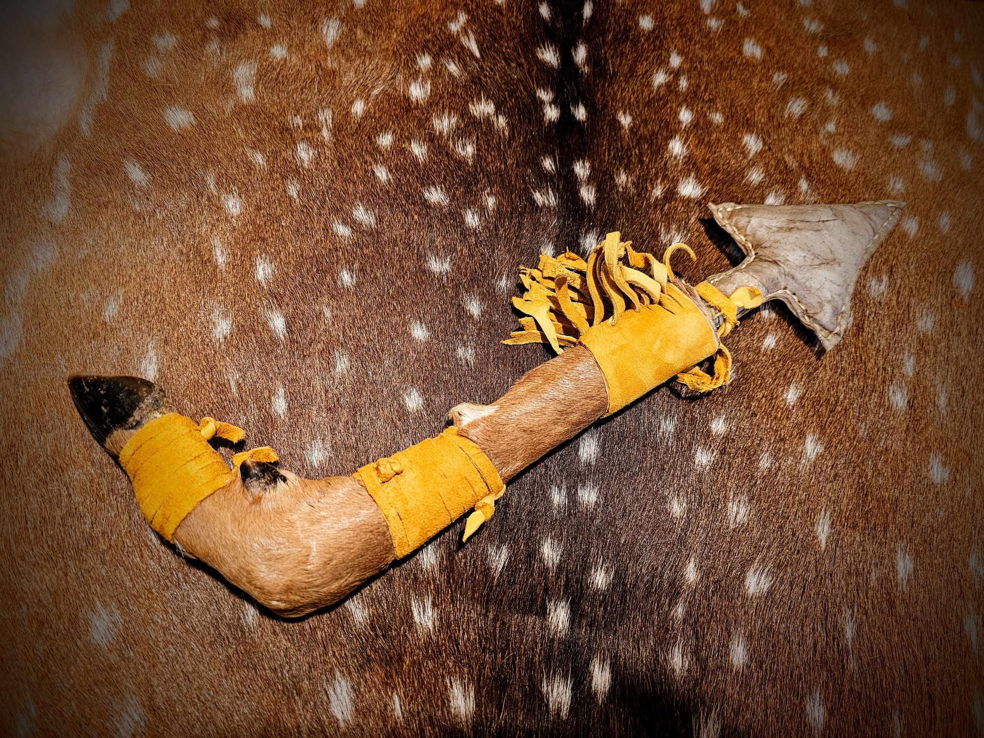 Deer Hoof, Leg, and Bone Arrow Shape Rattle – FjallvaettirWorkshop