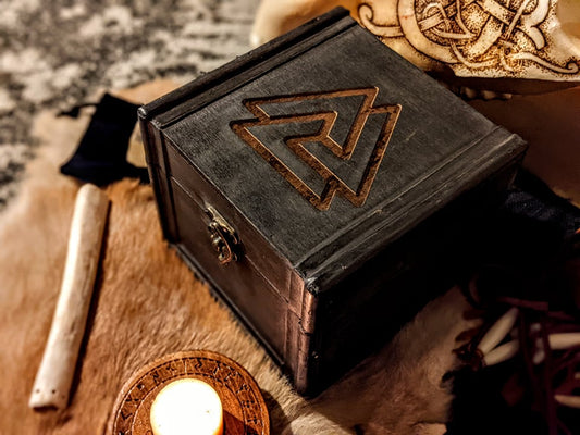 Engraved Latching Valknut Box | Norse Pagan Altar Box | Asatru Altar | Odin Altar Box