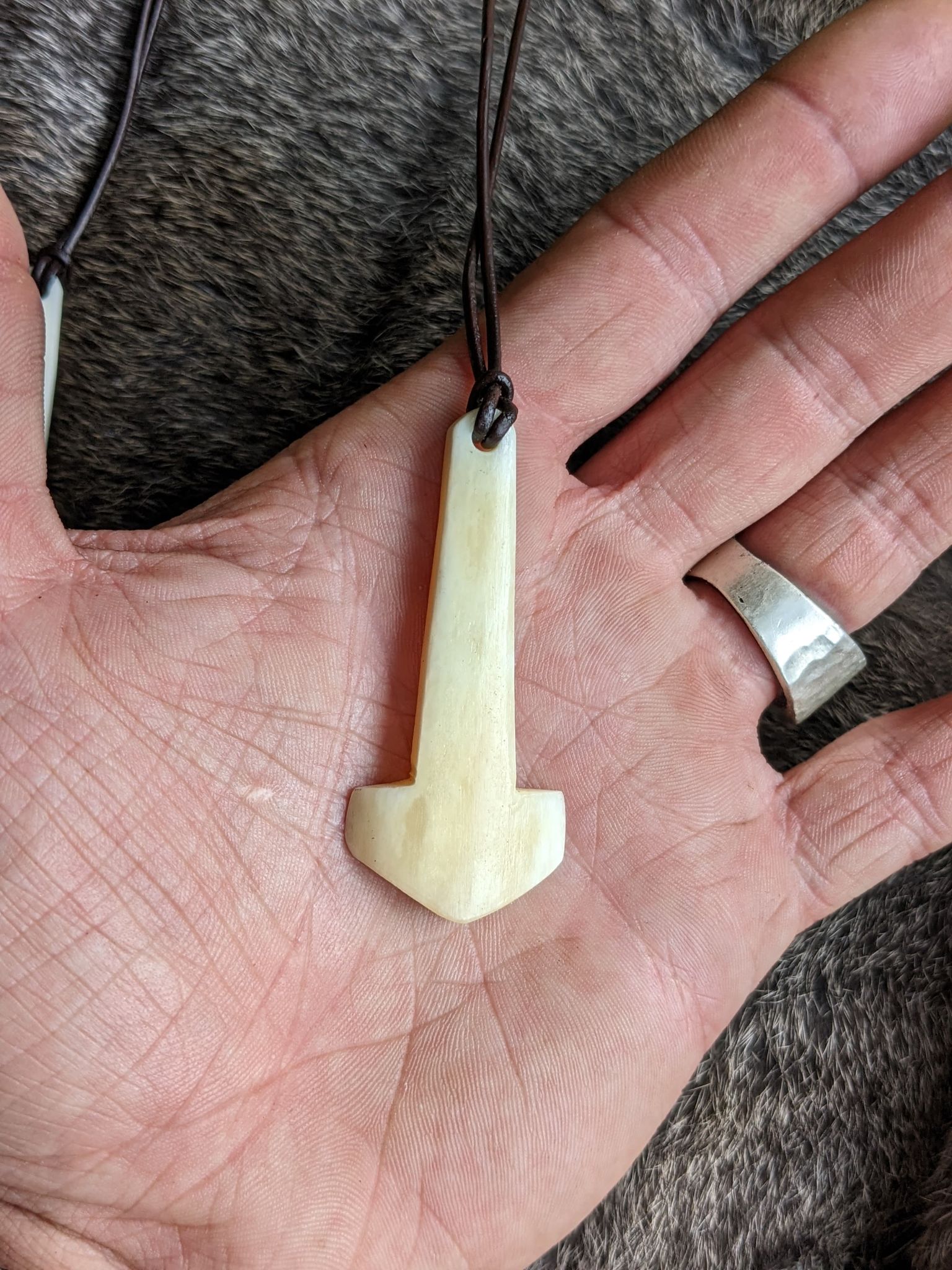 Diy on sale mjolnir pendant