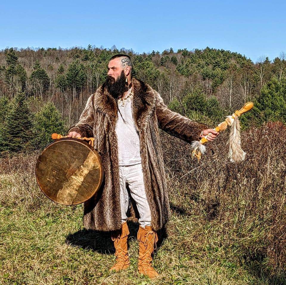 20 Inch Bison Drum With Guldbjörn 'Golden Bear' Shaman Rattle | Bear Hide | Coyote Fur | Deer Antler