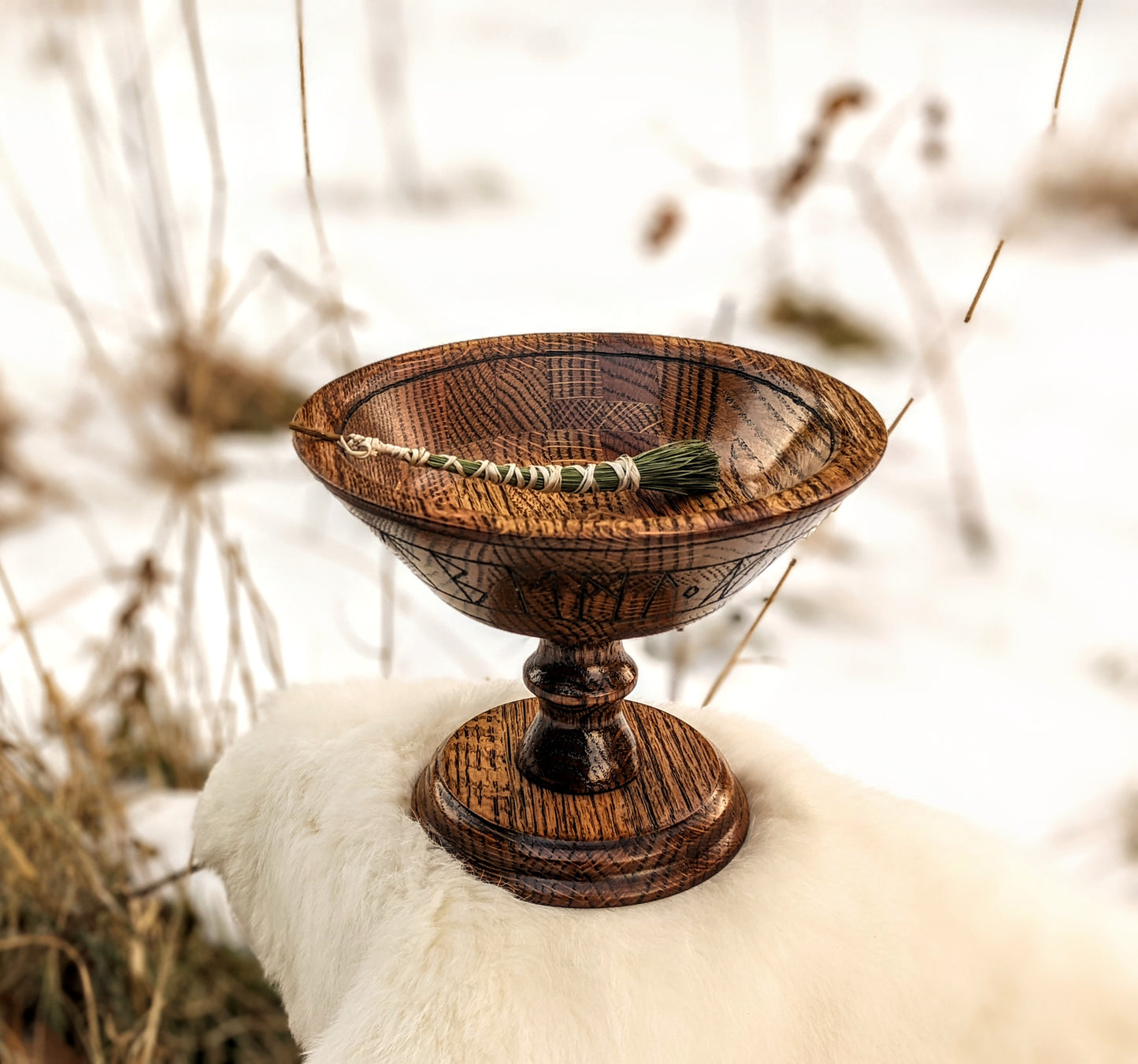 Elder Futhark Rune Pedestal Oak Blot Bowl | Hlautboli | Offering Plate | Offering Bowl | Altar Plate